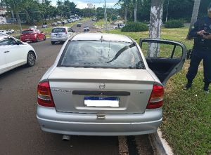 Detido por Embriaguez ao volante e desacato na Av Santa Bárbara