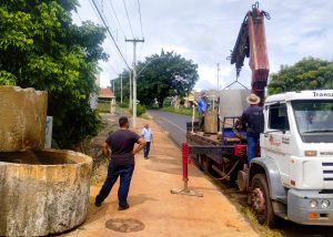 Santa Bárbara realiza recuperação de erosão no Córrego Mollon