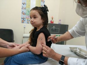 Santa Bárbara inicia semana de vacinação contra Sarampo e Febre Amarela