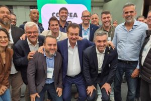 Lucas Leoncine encontra Gilberto Kassab na Associação Paulista de Municípios