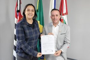 Léo e Roberta querem “Caminhada de Conscientização do Autismo” no calendário