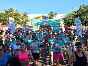 3ª Corrida Let's Run Girls do Shopping ParkCity leva 1.600 mulheres para as ruas