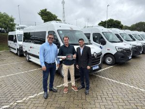 Nova Odessa ganha van do Estado para transporte de pacientes