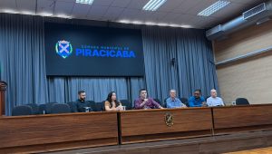 Fernando da Farmácia participa de evento sobre fibromialgia em Piracicaba
