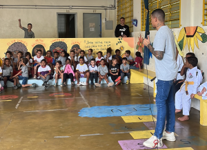 Jr Dias quer uso de IA no controle de presença e comunicação nas escolas