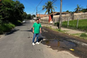 Pastor Miguel Pires pede reparos no asfalto de avenida na Vila Conquista
