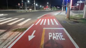 Ciclovia na Av. Santana recebe nova etapa de pintura em Hortolândia