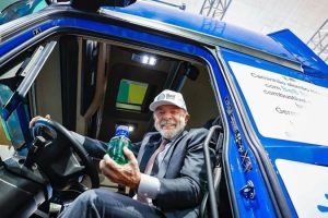  O Brasil cansou de ser tratado como invisível, diz Lula na maior feira industrial do mundo