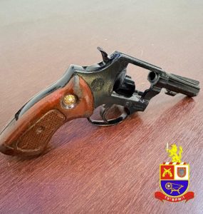 Presos- Ações da Polícia Militar resultaram na apreensão de drogas, armas de fogo e recuperação de veículo furtado O 19º BPM/I (Batalhão de Policiamento