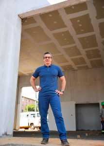 Rafael Piovezan vistoria fase final das obras do novo Centro Cultural Tricânico