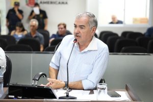 Marcos Caetano pede recape asfáltico em rua do Parque Novo Mundo