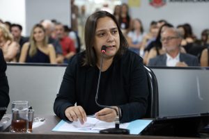 Atropelamentos de animais preocupam vereadora Roberta Lima