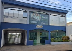 Acias apresenta novos serviços em evento especial para associados