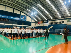 Jovens de Hortolândia fazem juramento à bandeira