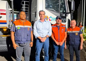 Piovezan recebe novo caminhão-pipa do governo estadual para a Defesa Civil