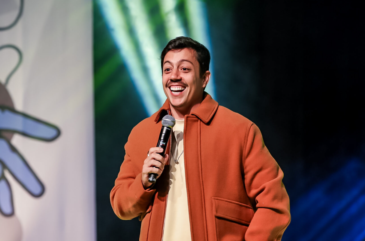 Stand-up de Renato Albani chega a Americana