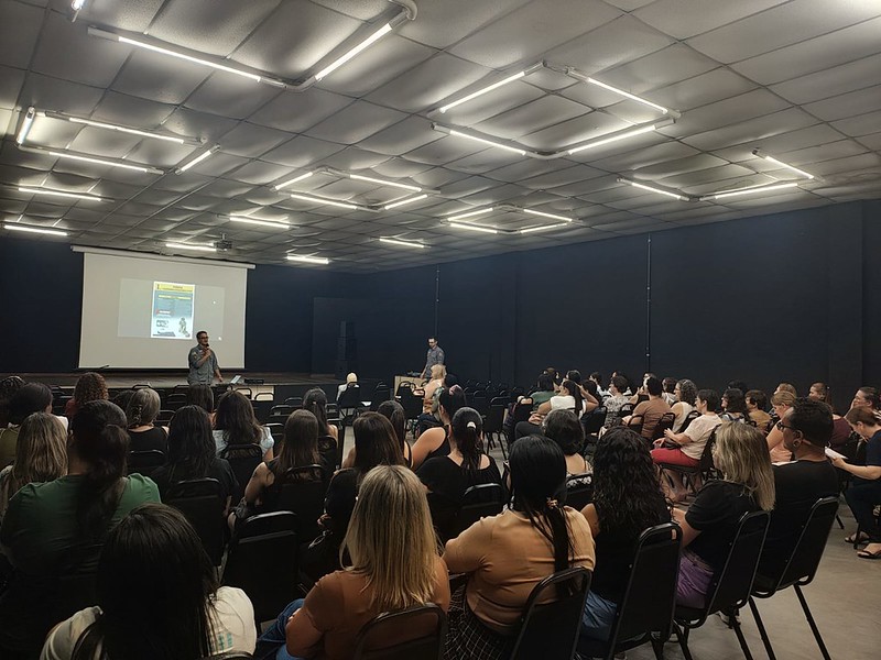 Educadores da rede municipal participam de formação sobre primeiros socorros