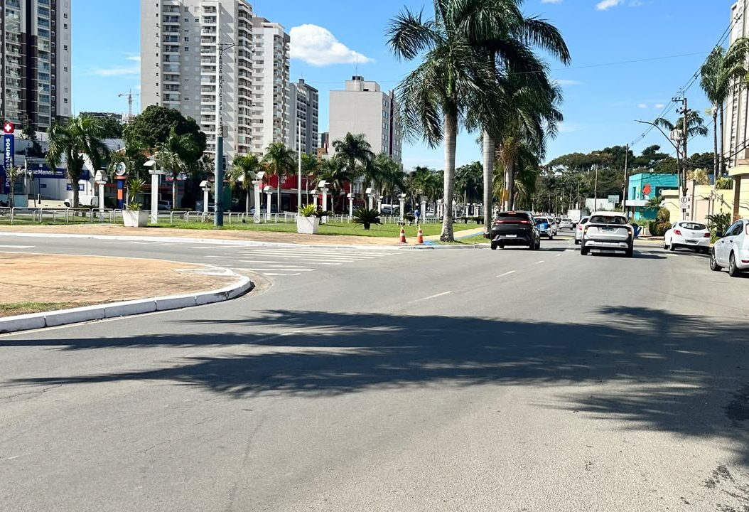Avenida Brasil terá trecho interditado neste domingo