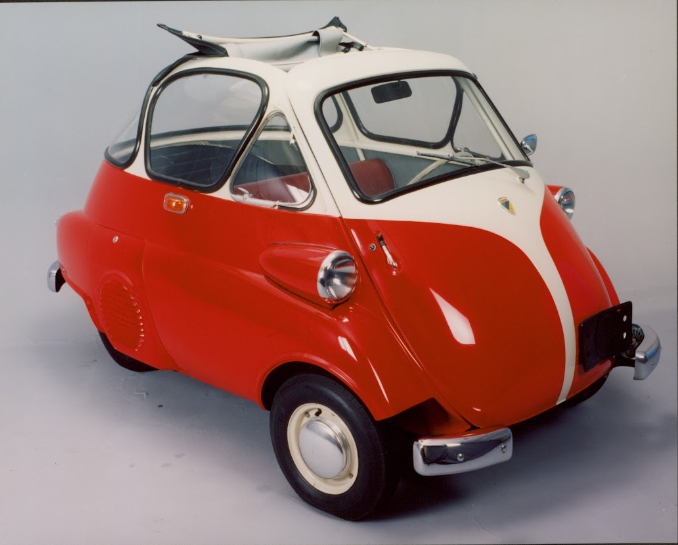 Exposição celebra 70 anos da Romi-Isetta