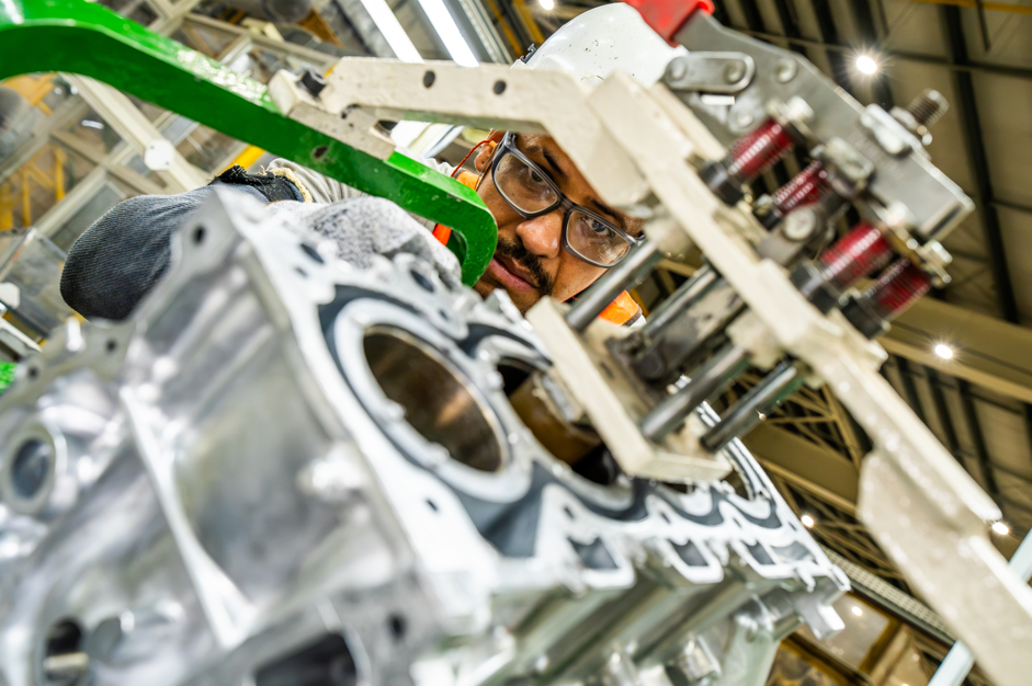 Toyota inicia retomada da fábrica em Porto Feliz