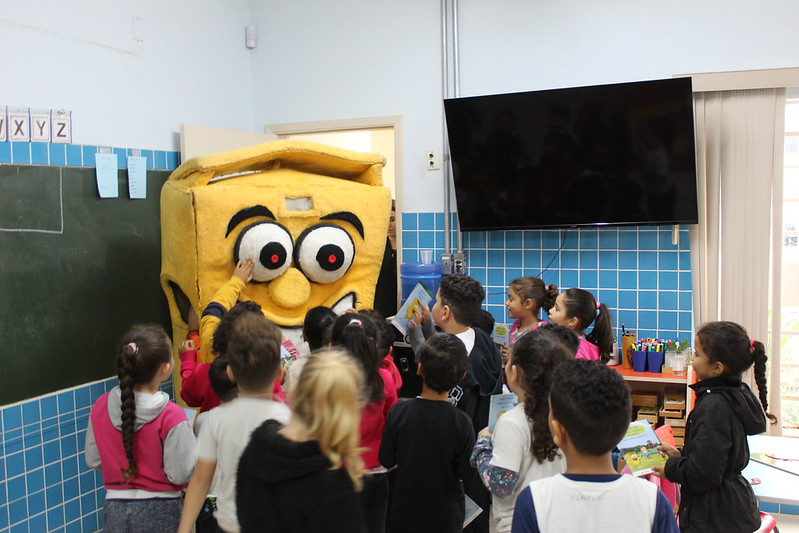 Alunos da EMEI Carandá recebem certificados do Concurso de Desenho