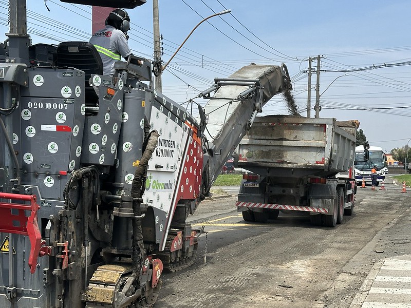 Chico Sardelli vistoria obras do Asfalto Novo na Av. Centurione Boer