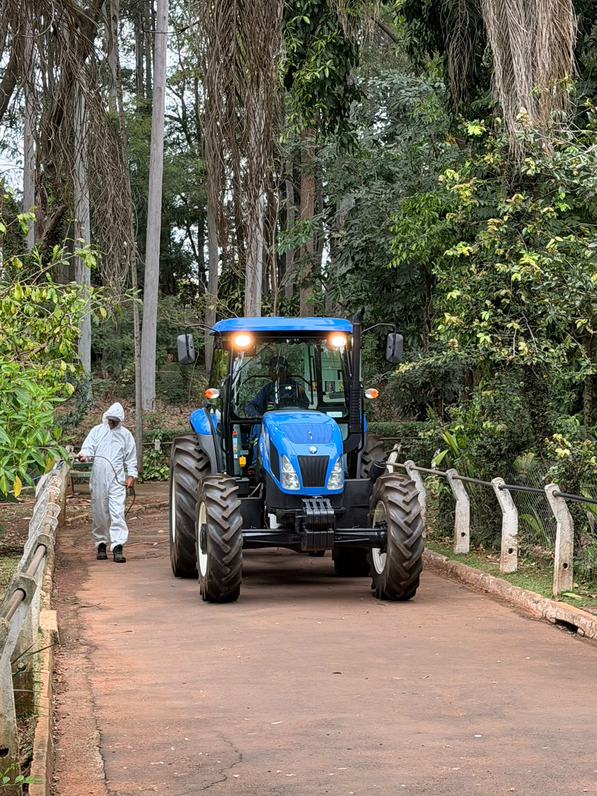 Parque Ecológico recebe aplicação de agente para controle de carrapato