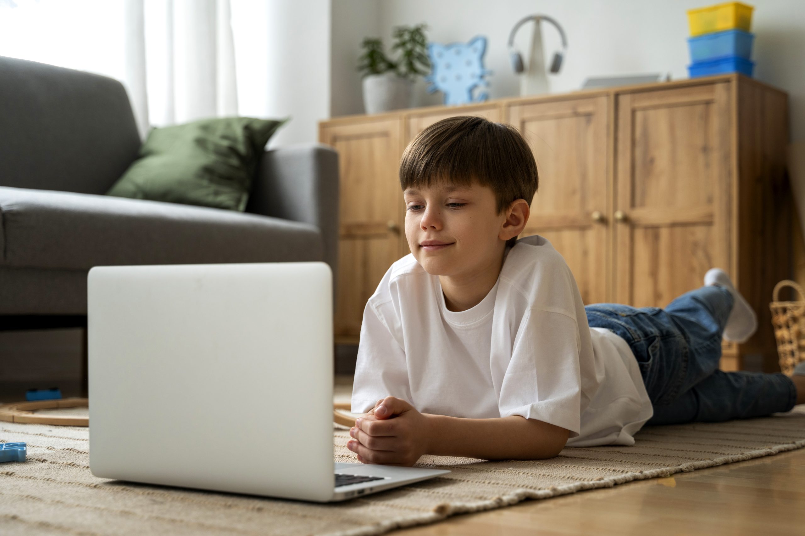 Quando a IA cria e pensa pela criança