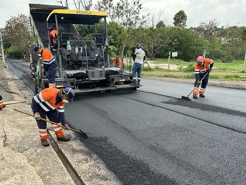 Recuperação asfáltica na Av. Centurione Boer entra na etapa de conclusão