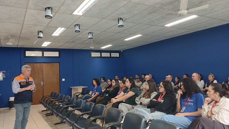 Defesa Civil aborda mudanças climáticas em palestra