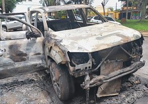 Mais um carro 